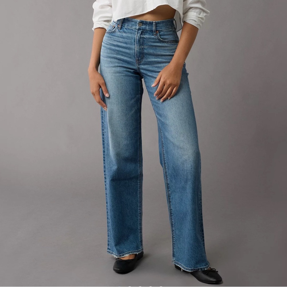 AE Strigid Curvy Super High-Waisted Baggy Straight Jean medium wash 12 reg